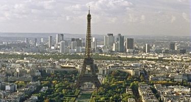Франција продолжува со штедење