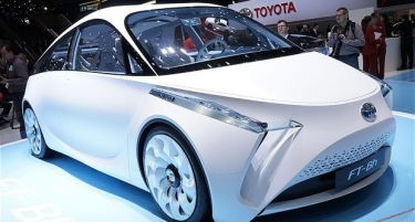 Тојота останува најскапиот автомобилски бренд