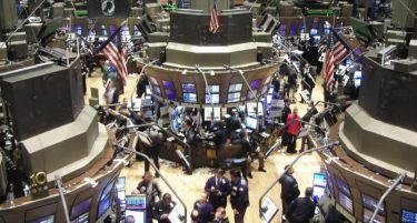 Инвеститорите се повлекуваат од Wall Street