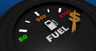 По гориво кај соседите: Каде е најисплатливо да се точи бензин во соседството?