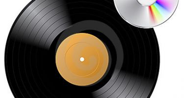 Британската групација ЕМИ тужи за нелегално продавање музички фајлови