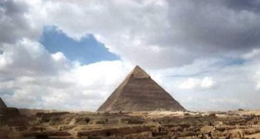 Отворена за туристи втората по големина пирамида во Египет