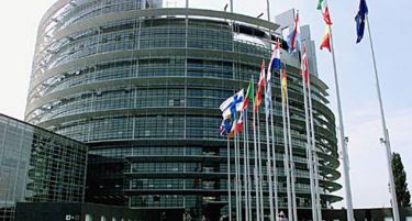 Кои екс функционери ја тужат државата во Стразбур?