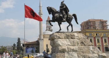 Албанија го повика Косово да го ратификува договорот за границата со Црна Гора