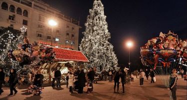 Грчките службеници со плати пониски за 30%, сепак ќе земат бонус пред Божиќ