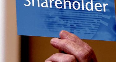 Малите акционери ќе ги поништуваат договорите на менаџерите!