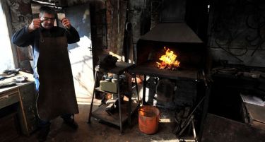 Ковачите, грнчарите, лимарите нема да плаќаат комунална такса