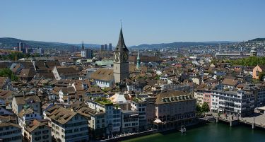 Швајцарците сметаат дека ЕУ е бирократско чудовиште