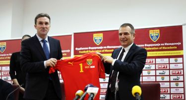Стопанска банка со поддршка за македонскиот фудбал