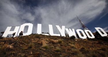 Само за префарбување на натписот „Холивуд“ потрошени 175 илјади долари!