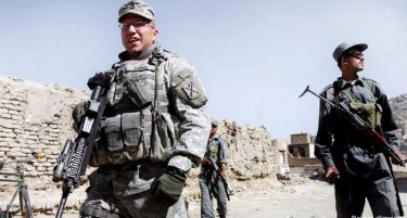 Велика Британија крати 5.300 работни места во своите вооружени сили