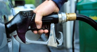 Повторно пад на цените: Поевтинуваат бензините и дизелот