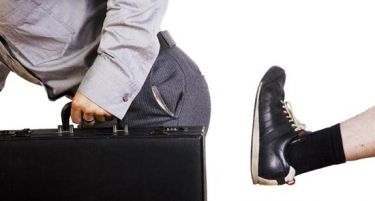 Банкарски реформи во Германија, Комерцбанк ќе подели 6 илјади откази