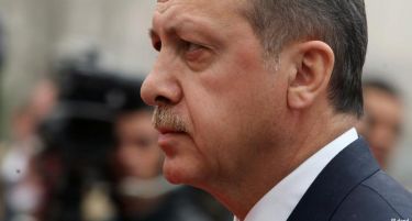 ЗА НЕГО САД СЕ „ДИВИ ВОЛЦИ“: Kaко Ердоган планира да го уништи доларот?