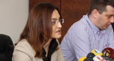 Јанкулоска се жали дека не може да шета надвор од Скопје