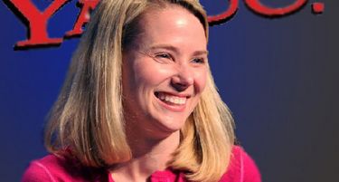 Триумф на Мариса Мејер, скокнаа акциите на Јаху