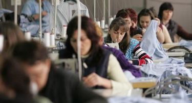 Познато на колку работници им е зголемена платата во Македонија