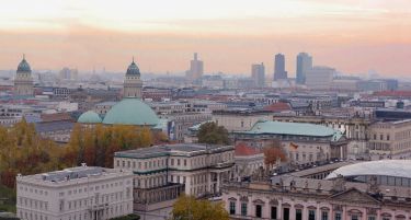 ЦЕНИТЕ СКОКААT: Градот Берлин купи 6.000 станови