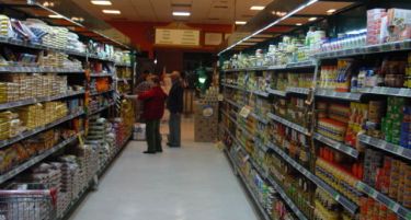 Во Србија: Враќаш млеко, добиваш пари