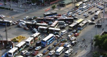 Во Кина има над 240 милиони возила