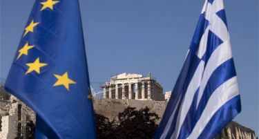 Кредиторите прават последен обид да ја спасат Грција од банкрот