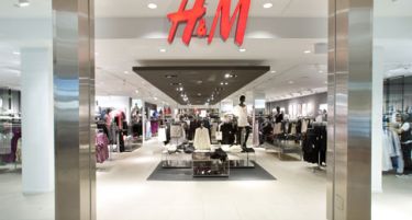 Паѓа продажбата на H&M четири месеци по ред