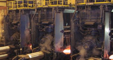 Арчелор-Митал го одложува најавеното делење откази за вработените