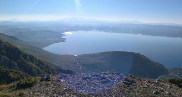 Загадена е водата во Охридското езеро