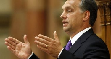Официјално побарано исклучување на партијата на Орбан