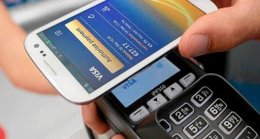 „Виза“ и „Самсунг“ со заеднички систем за глобално плаќање преку смартфон