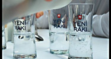 Турција сака двојно да го зголеми извозот на ракија во Грција