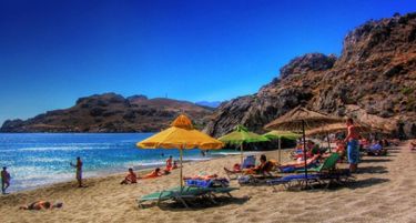 Грција ги брка туристите?