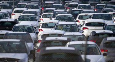 Се фалсификуваат регистарските таблички на автомобилите во Франција