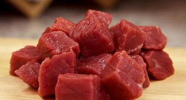 Наместо говедско во кари специјалитет користеле кучешко месо