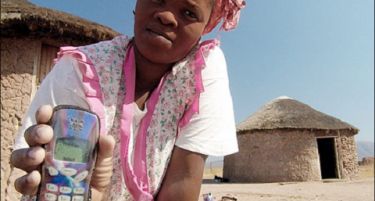 1,5 милијарда луѓе имаат мобилен, ама немаат тоалет!