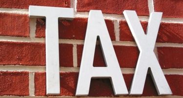 Албанците и Англичаните ослободени од двојно оданочување