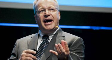 Директорот на Нокиа со пониска плата за 45 проценти