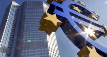 Шулц: Еврозоната ќе ги реши проблемите самостојно