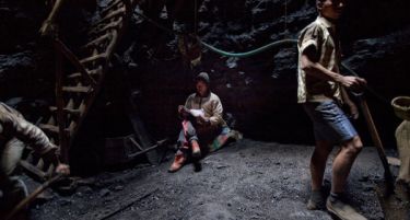 Њујорк Тајмс: Сторија за децата работници во индиските рудници