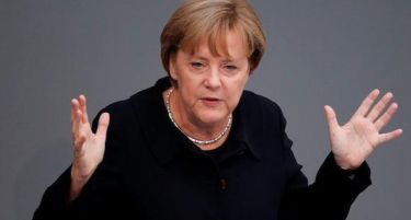 „Зидојче Цајтунг“ вели дека Меркел се произнесла против доделување Датум за Македонија