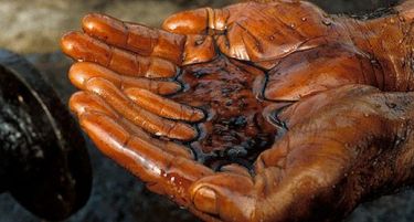 ИАЕ очекува слаб раст на побарувачката на нафта во 2013-та