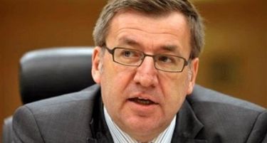 Белгискиот министер за финансии си даде оставка поради кредит