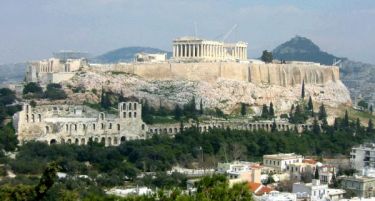 Со легализација на нелегалните градби Грција ќе инкасира 800 милиони евра