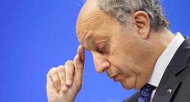 Француската влада со осум милионери