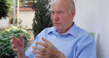 Андов: Иванов да му го даде мандатот на Заев, но и да се обрати во Собранието пред изборот на влада