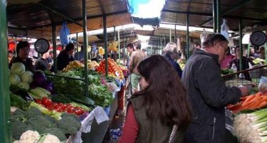 Статусот на тезгаџиите да се решава со закон за зелените пазари