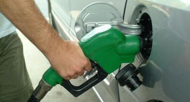 Поскапуваат горивата на полноќ: бензините за половина, дизелот за еден денар