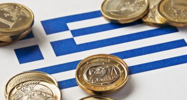 За 6 месеци Грците повлекле 35 милијарди евра од банките