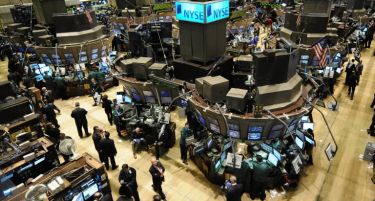 „Wall Street“ успеа да задржи лесниот раст