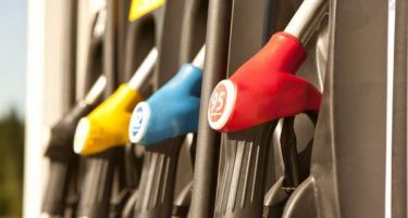 Пад на цената на нафтата, ни следат нови цени на бензинот!
